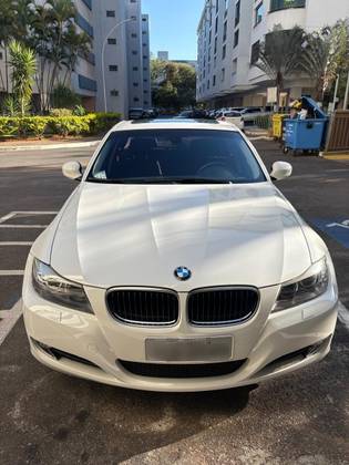BMW 320i 2.0 TOP 16V GASOLINA 4P AUTOMÁTICO BMW 320i 2.0 TOP 16V GASOLINA 4P AUTOMÁTICO